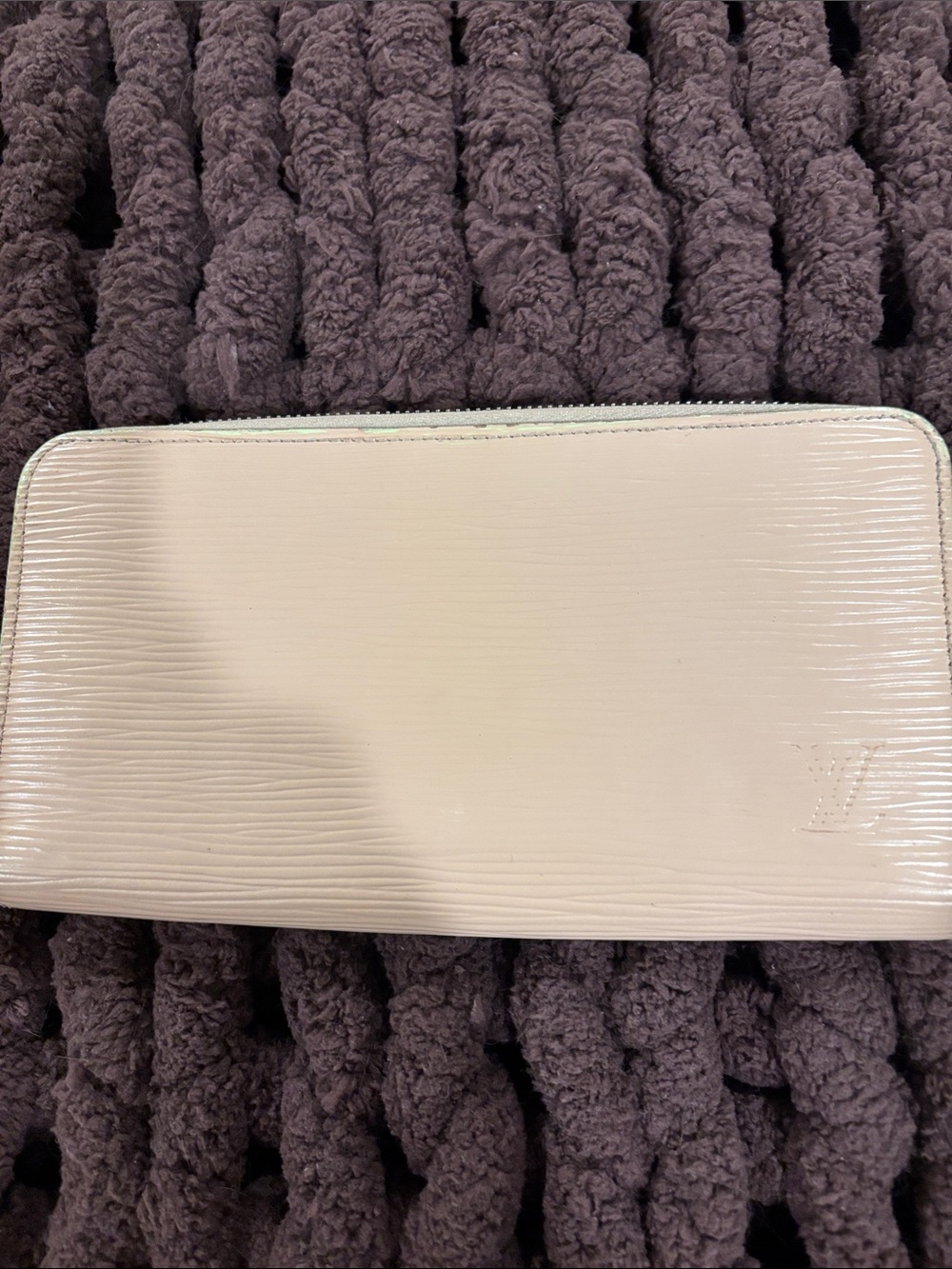 ✨AUTHENTIC✨ Louis Vuitton Epi Zippy Wallet